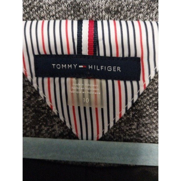 Tommy Hilfiger Women's Blazer Jacket Grey Elbow Patch Pockets Two Buttons Sz 10 - Picture 3 of 6